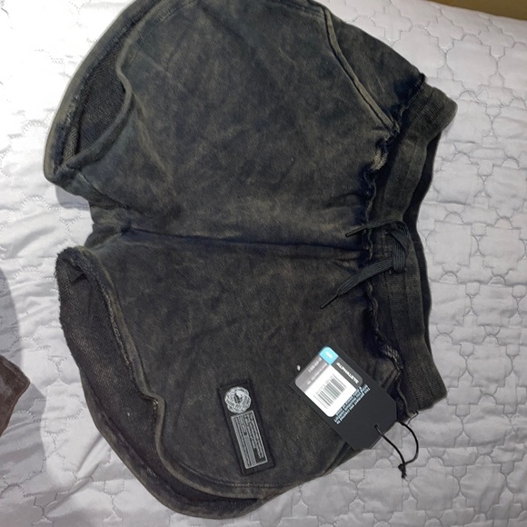 Alphalete very terry relaxed shorts - Picture 3 of 15